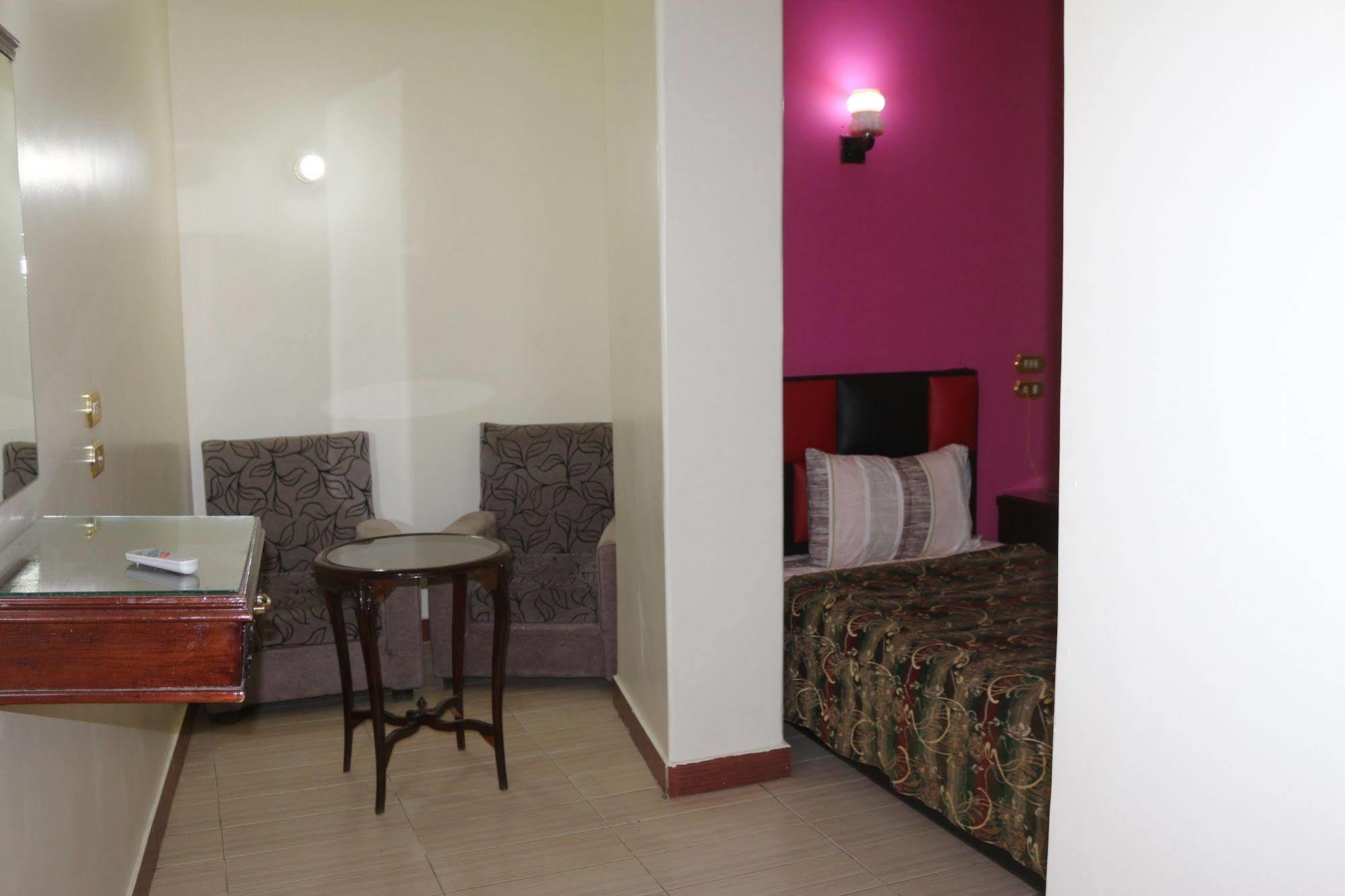 Nuba Nile Hotel Assouan Extérieur photo